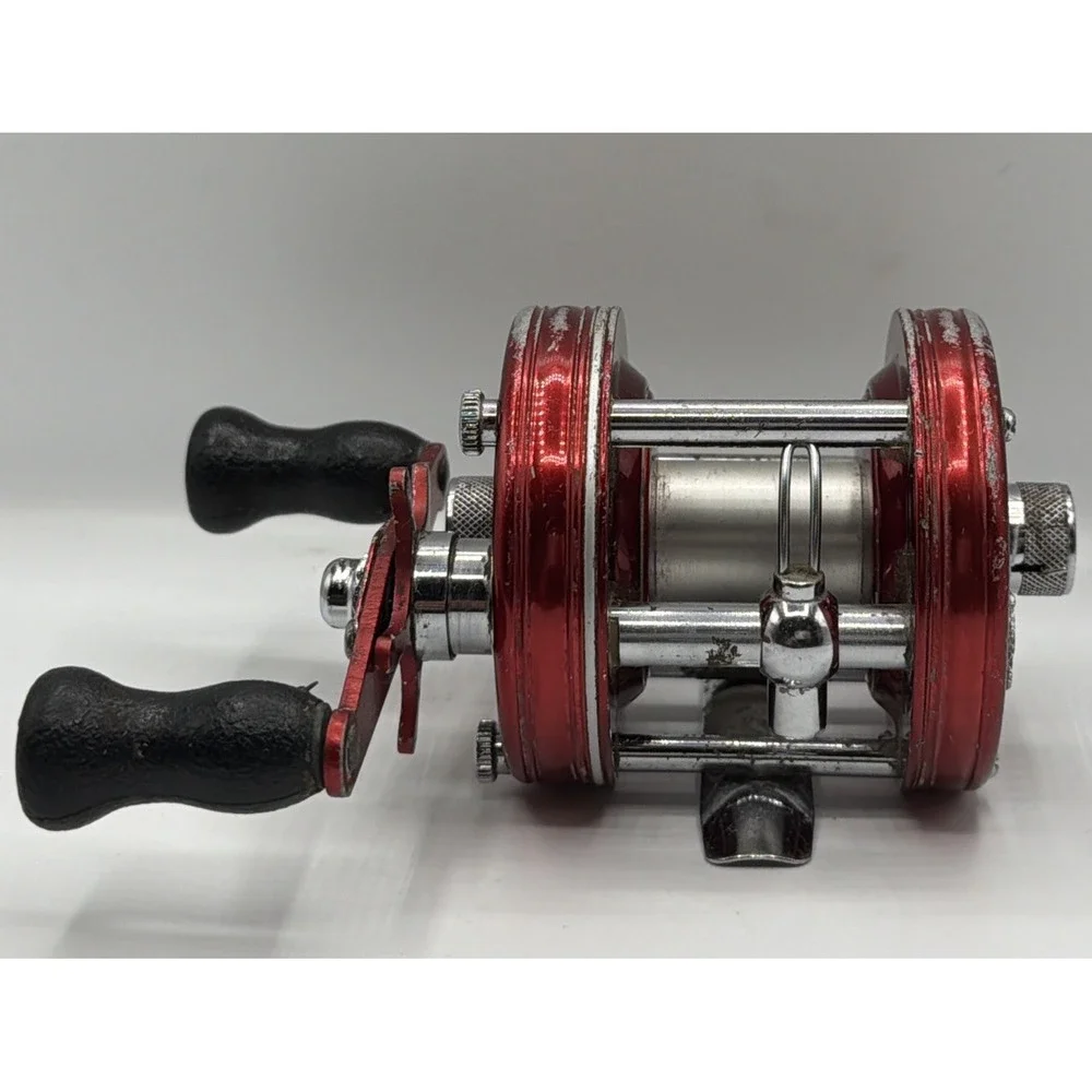 Abu Garcia Ambassador 5000 Baitcasting Reel Red 594178. Made In Sweden
